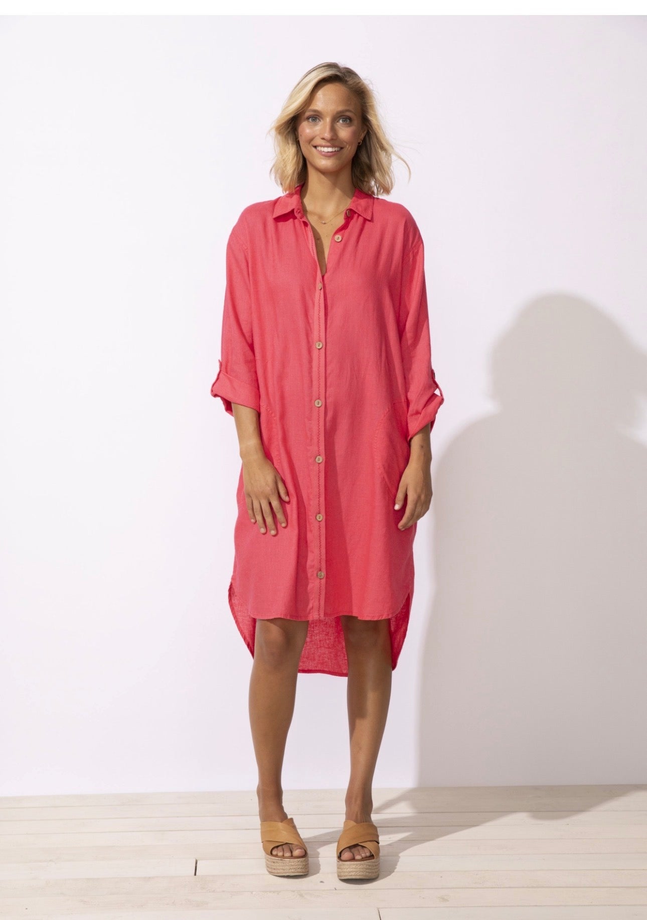 Escape Lake Linen Getaway Shirt Dress (Poppy)