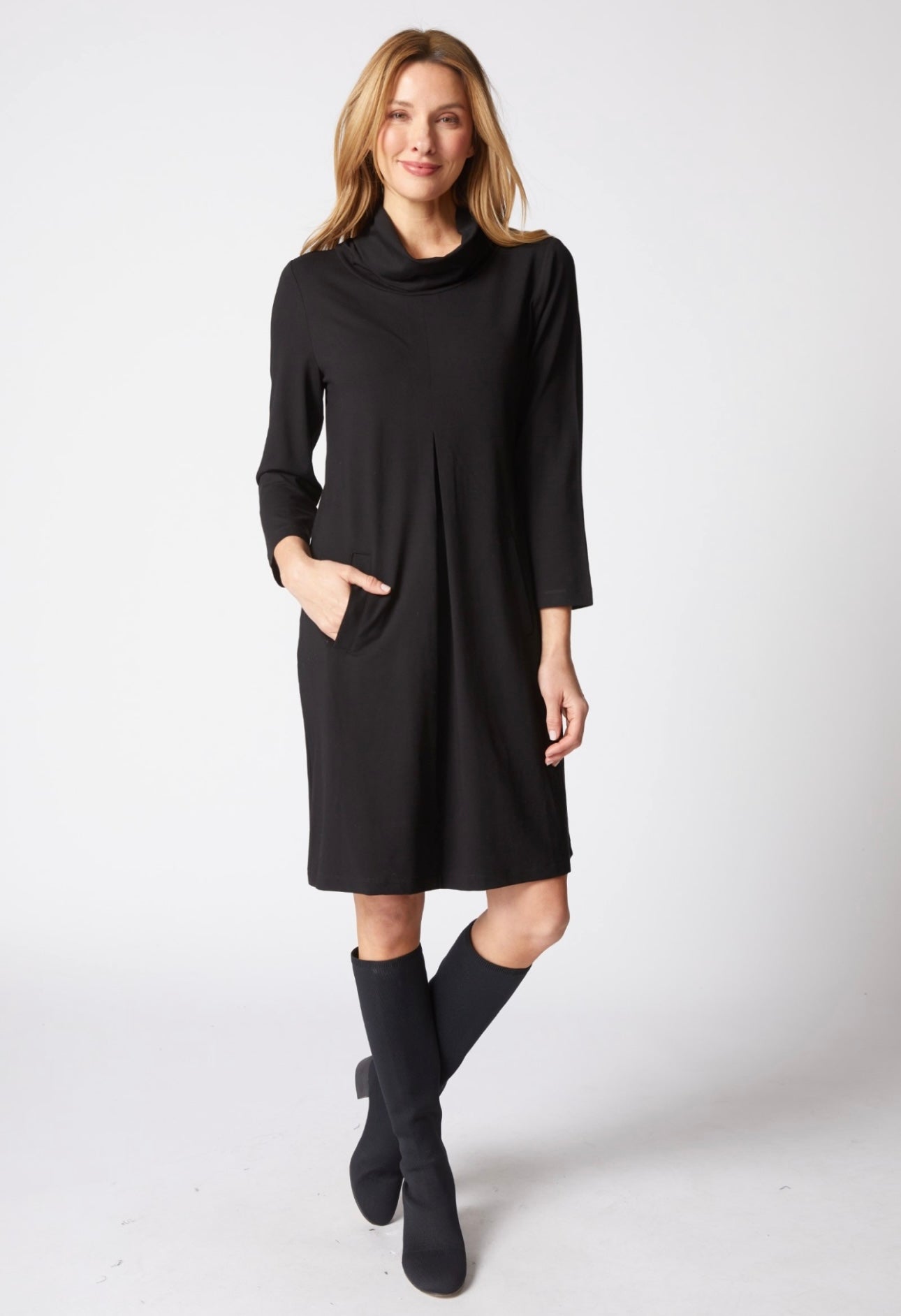 Habitat- Core Travel Dress w/Front Pleat in Black