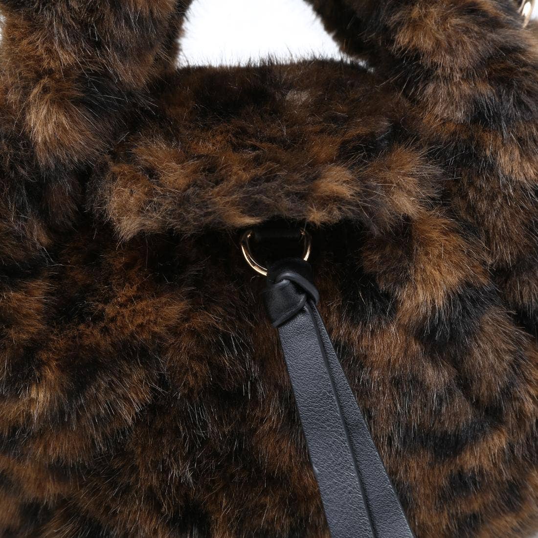 Wynter Crossbody: Leopard