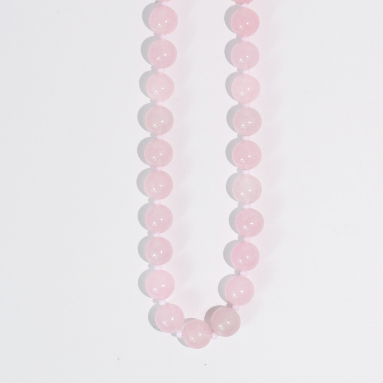 Love Big Necklaces: Light Pink