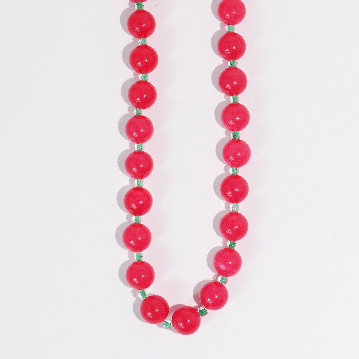 Love Big Necklaces: Light Pink