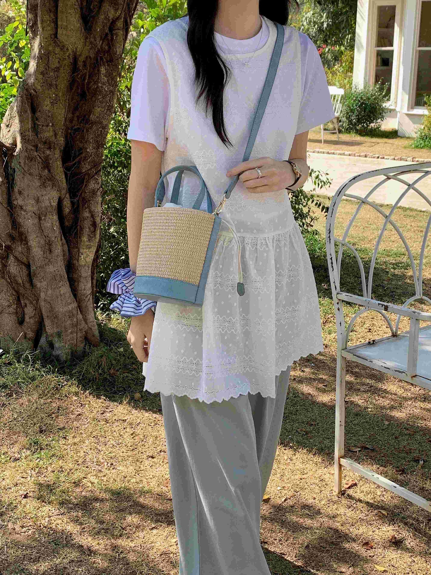 P25035 Straw Bucket/Crossbody Bag: 04 Blue