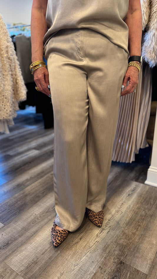 Renaur Silk Pant (Latte)