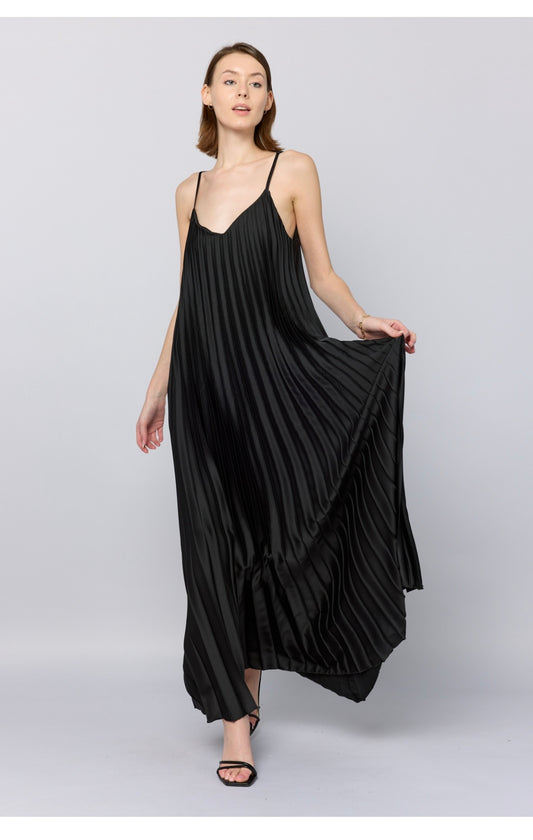 Sophia Pleated Slip Dress (Black)