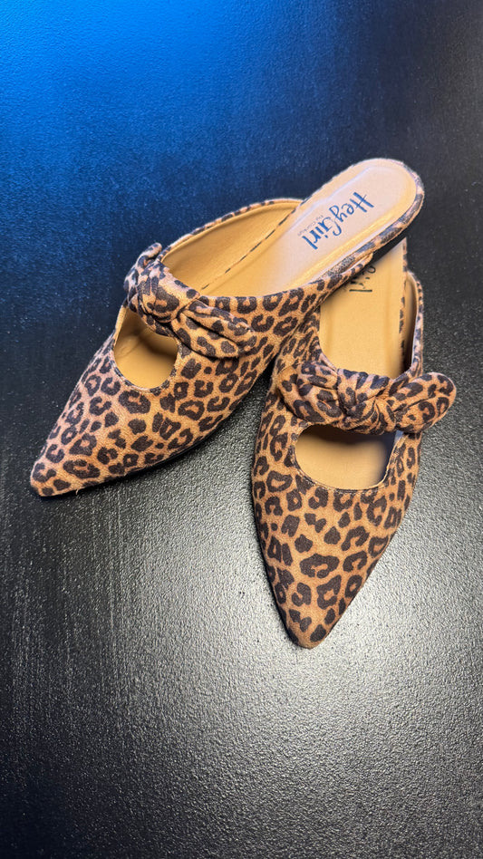 Knotty but Nice Leopard Slide(Corky's)