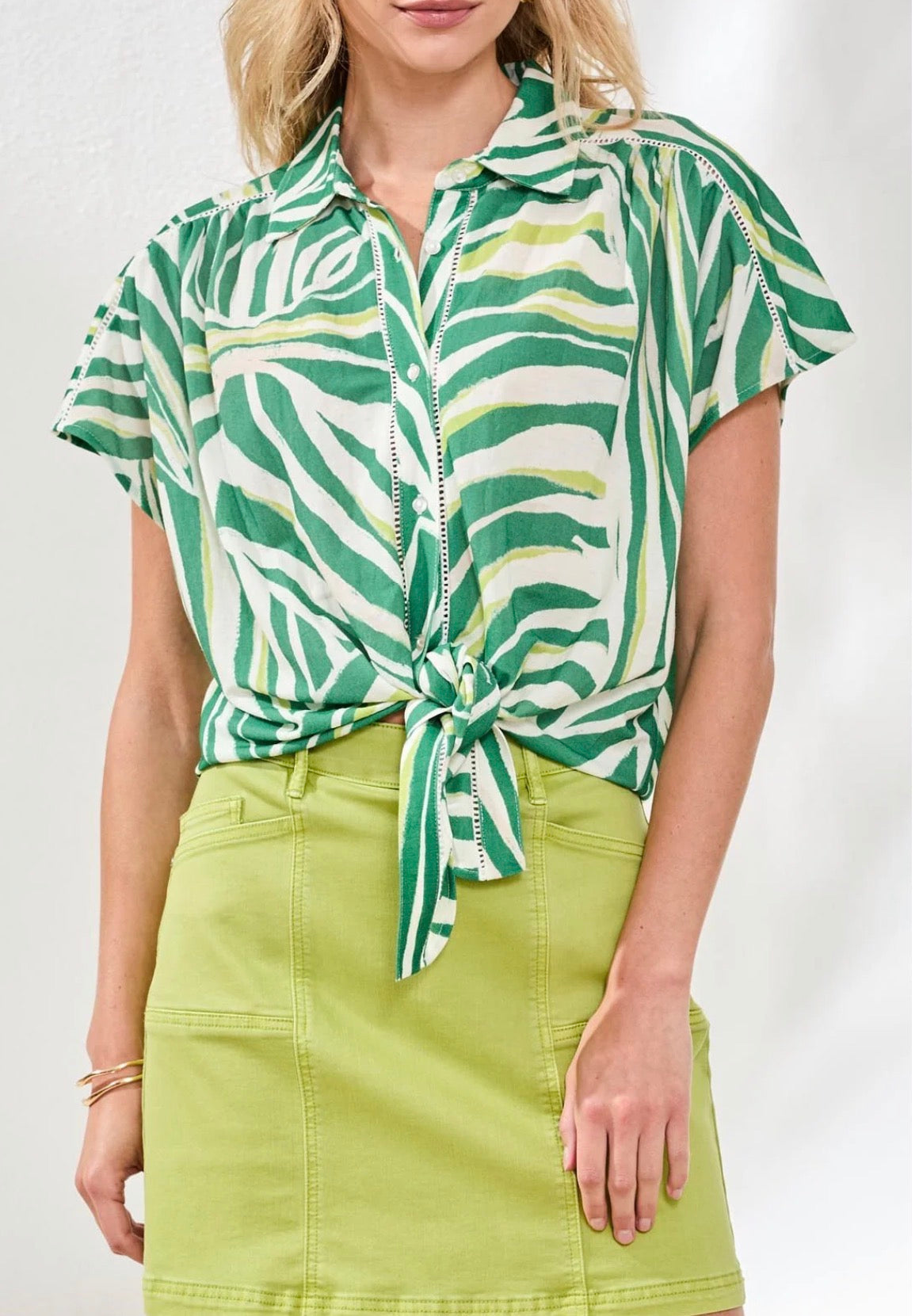 Tribal Tie Front Short Sleeve Shirt (Grass)