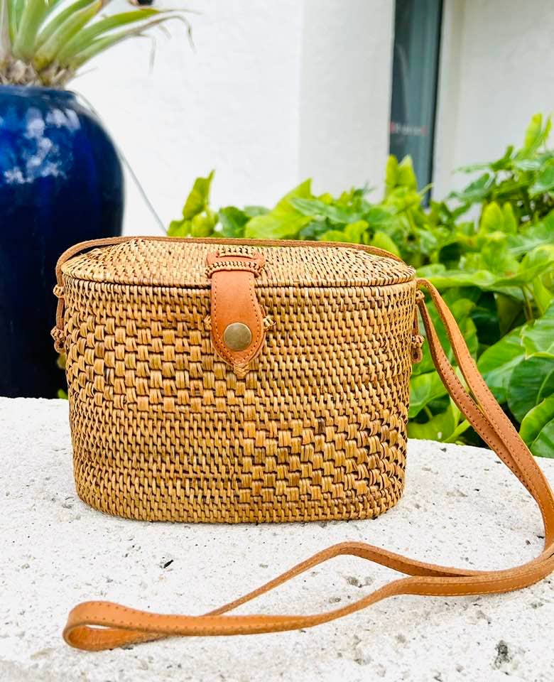 Ata Vine Sewing Basket Summer Crossbody Bag with Curved Top